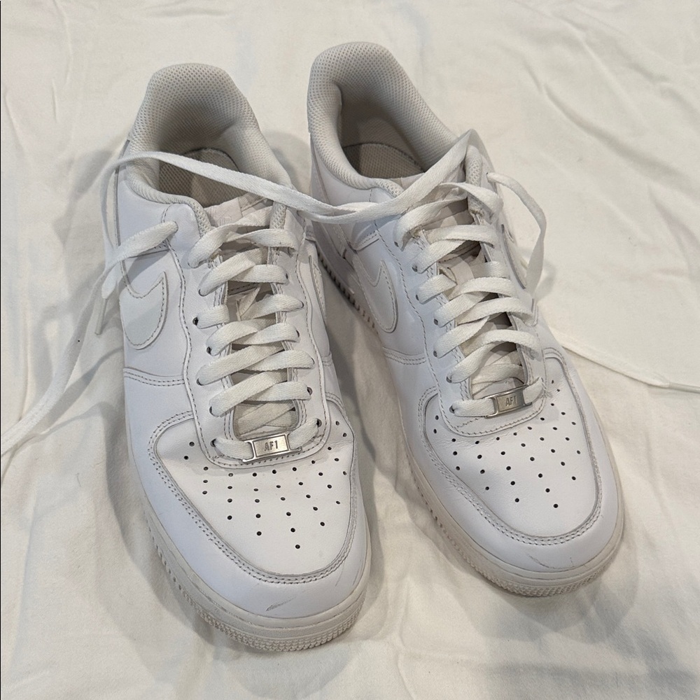 Nike Men's Nike Air-size 9 Classic White Sneakers